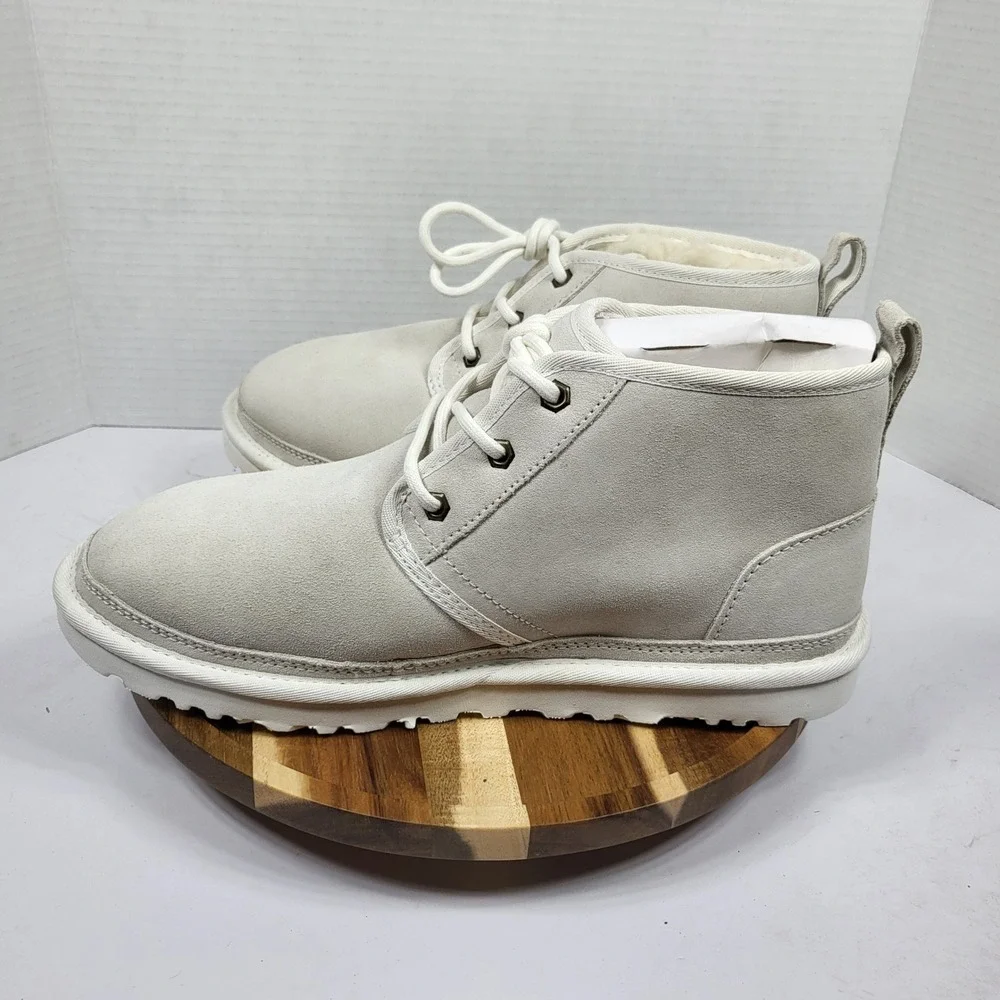 UGG Neumel Chukka Boots Mens 10 Off White Excellent Suede Shearling 3236